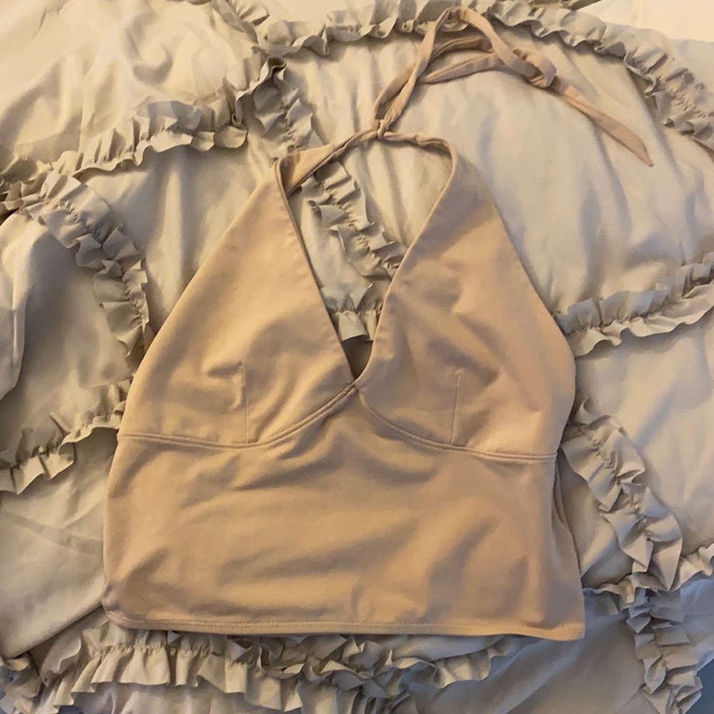 Cropped Halter Top 💕 Size: L